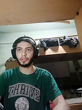 kleineid77 online show from November 24, 2025, 10:31 pm