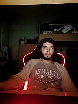 kleineid77 online show from February 22, 2026, 4:27 pm