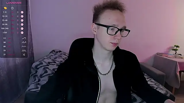 Snapshot of Alex_silents chatting on January 29, 2025, 10:48 am Alex silents online show from January 29, 2025, 10:48 am