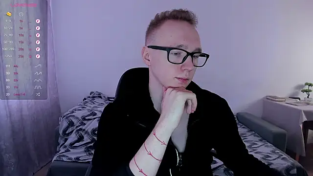 Snapshot of Alex_silents chatting on March 2, 2025, 9:31 am Alex silents online show from March 2, 2025, 9:31 am