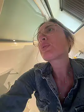 casalinga88 online show from March 12, 2026, 12:44 pm