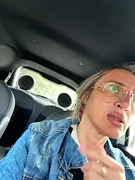 Snapshot of casalinga88 chatting on May 8, 2026, 11:04 am casalinga88 online show from May 8, 2026, 11:04 am