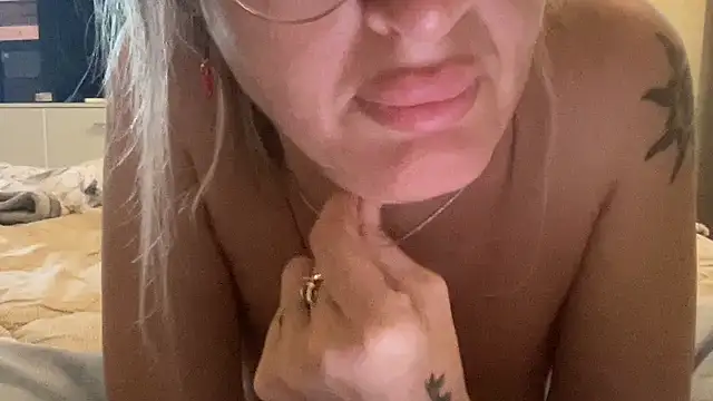Snapshot of casalinga88 chatting on May 9, 2026, 5:07 pm casalinga88 online show from May 9, 2026, 5:07 pm