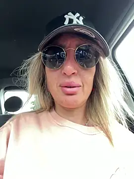 Snapshot of casalinga88 chatting on May 16, 2026, 10:36 am casalinga88 online show from May 16, 2026, 10:36 am