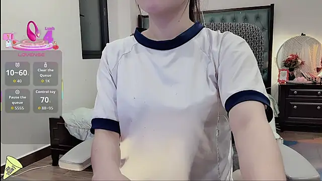 Berrysweet 68 online show from November 15, 2025, 9:43 pm