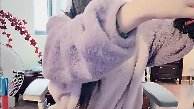 Berrysweet 68 online show from February 10, 2026, 3:43 am