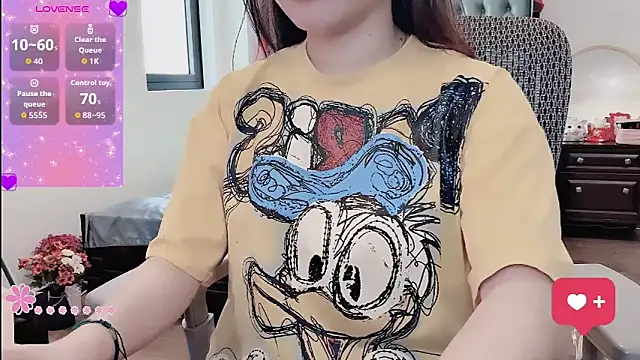 Berrysweet 68 online show from April 12, 2026, 2:49 am