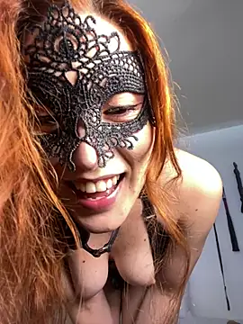 Snapshot of Miacarry chatting on May 1, 2026, 4:06 am Miacarry online show from May 1, 2026, 4:06 am