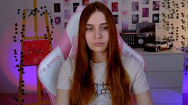 Snapshot of AliceCharmy chatting on March 18, 2025, 6:48 pm AliceCharmy online show from March 18, 2025, 6:48 pm