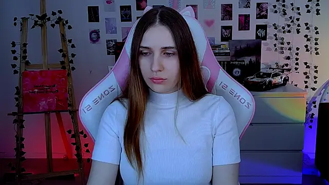 Snapshot of AliceCharmy chatting on October 17, 2025, 6:27 am AliceCharmy online show from October 17, 2025, 6:27 am