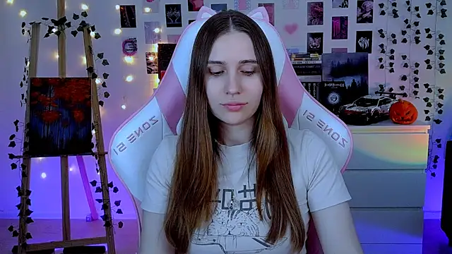 Snapshot of AliceCharmy chatting on October 23, 2025, 5:29 am AliceCharmy online show from October 23, 2025, 5:29 am