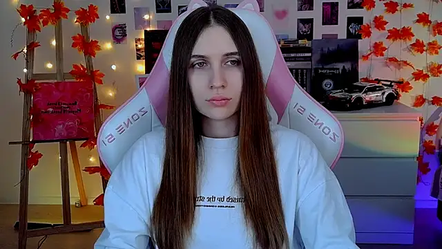 Snapshot of AliceCharmy chatting on November 21, 2025, 8:13 am AliceCharmy online show from November 21, 2025, 8:13 am