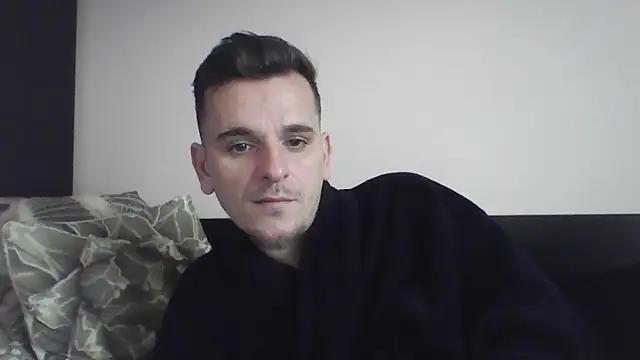 Huge cock22cm online show from March 1, 2025, 9:07 am