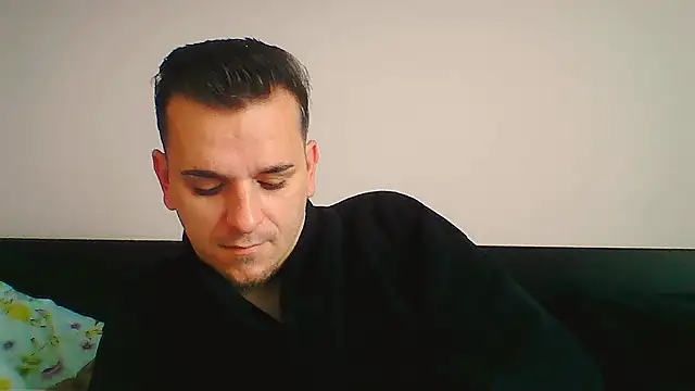 Huge cock22cm online show from November 16, 2025, 7:25 am