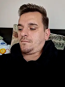 Huge cock22cm online show from December 20, 2025, 10:11 am