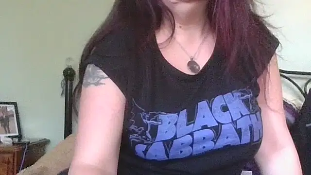 MissKisu online show from November 17, 2025, 11:38 am