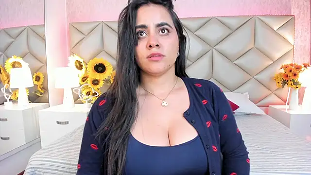 Brenda Garcia online show from November 13, 2025, 10:30 pm