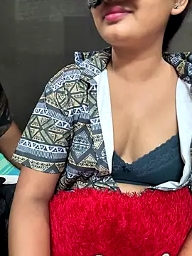 Snapshot of Magical-Couple-telugu chatting on October 12, 2025, 2:49 pm Magical-Couple-telugu online show from October 12, 2025, 2:49 pm