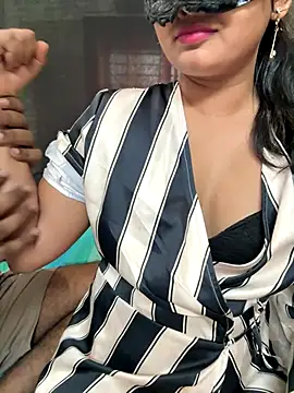 Snapshot of Magical-Couple-telugu chatting on November 15, 2025, 5:38 am Magical-Couple-telugu online show from November 15, 2025, 5:38 am