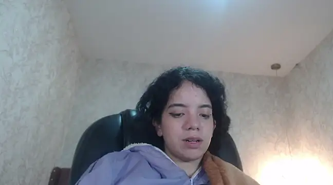 EmmaCowperr online show from January 15, 2025, 7:37 am