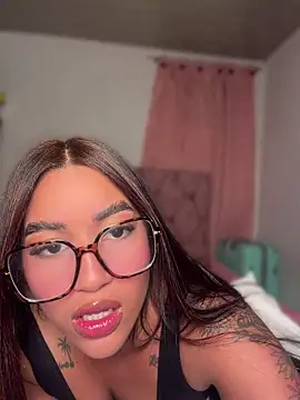 Little Gaby  online show from July 5, 2026, 5:25 am