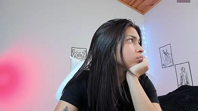 hookriilsyy online show from December 15, 2024, 4:40 am