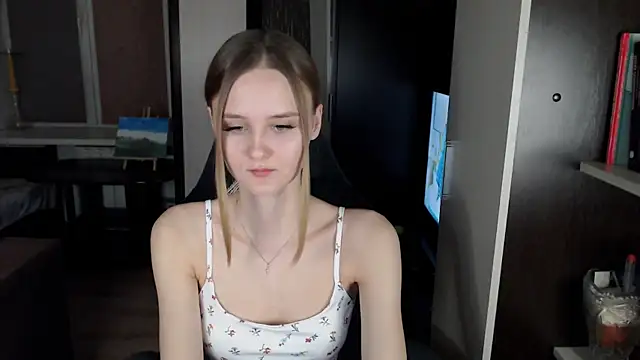 Snapshot of _Sansa_stark_ chatting on February 17, 2025, 2:37 pm Sansa stark online show from February 17, 2025, 2:37 pm