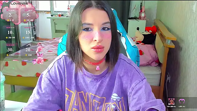 folinskayyya online show from June 3, 2026, 7:11 am