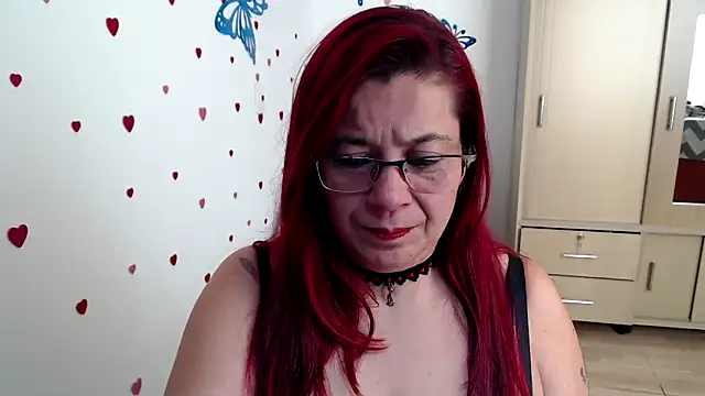 lilisa777 online show from February 14, 2025, 4:31 pm