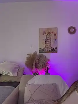 Ashleyjenner  online show from April 8, 2026, 1:49 am