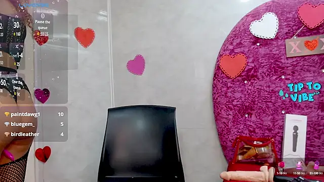 Snapshot of Litzy_Curly chatting on March 2, 2025, 6:51 pm Litzy Curly online show from March 2, 2025, 6:51 pm