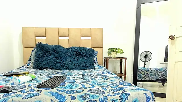 Alishagoddes online show from January 6, 2026, 5:00 am