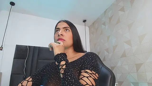 Snapshot of hot_dione chatting on October 2, 2025, 7:10 pm hot dione online show from October 2, 2025, 7:10 pm