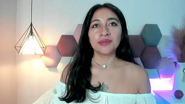 LisaHadwin online show from December 22, 2024, 2:16 pm