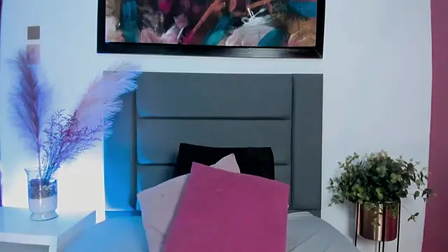 LisaHadwin online show from February 27, 2025, 9:25 pm