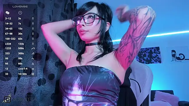 satanbabee online show from November 26, 2025, 1:17 am