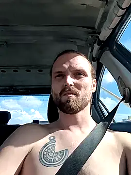 VitaminmanFL online show from October 2, 2025, 8:27 pm