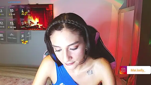 Mei Kelly online show from October 15, 2025, 1:28 am