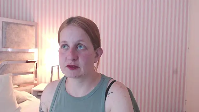 ViioletaMora online show from February 5, 2025, 10:33 pm