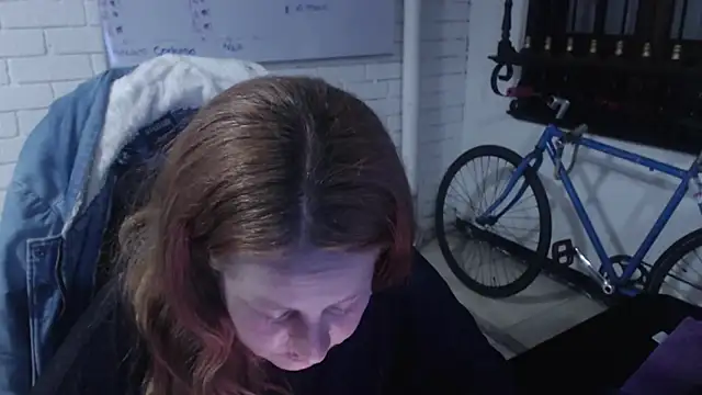 ViioletaMora online show from February 6, 2025, 11:15 pm