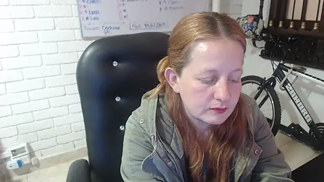 ViioletaMora online show from February 14, 2025, 9:53 pm