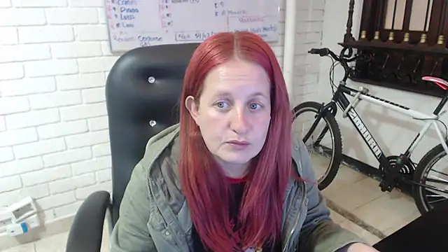 ViioletaMora online show from March 4, 2025, 8:05 pm