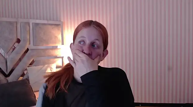 ViioletaMora online show from March 22, 2025, 2:05 am