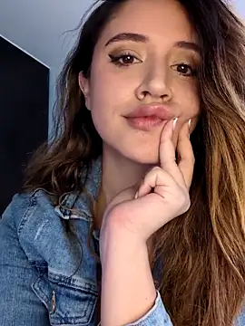 maliciaworld online show from February 4, 2026, 6:25 pm