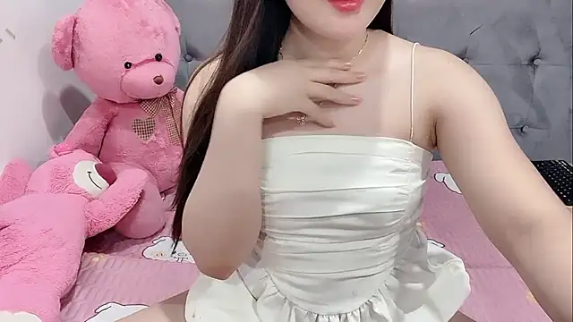 Funikio online show from September 12, 2025, 2:39 pm