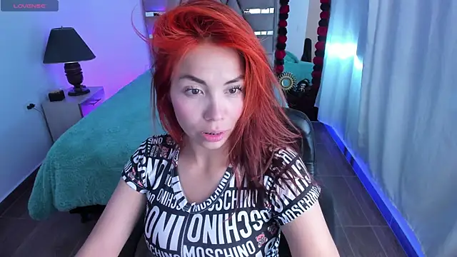 Aylinn diaz online show from November 14, 2025, 2:38 pm