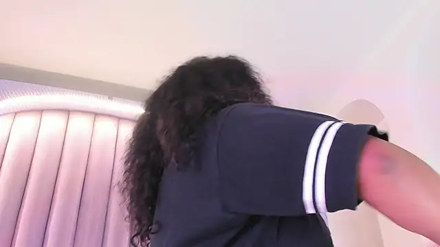 memphiswilliam online show from October 11, 2025, 2:33 am