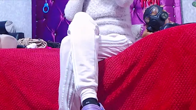 Snapshot of AyshaScott chatting on February 16, 2026, 1:18 pm AyshaScott online show from February 16, 2026, 1:18 pm