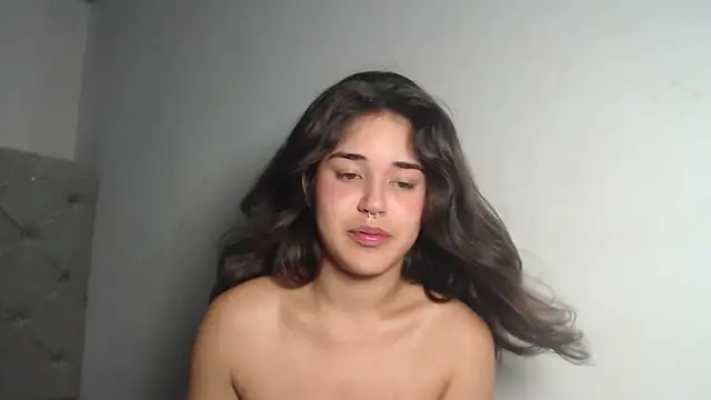 Melody phillips2 online show from November 11, 2025, 10:10 pm