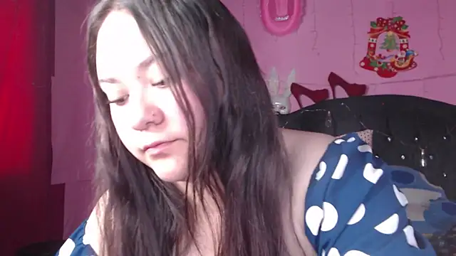 Snapshot of NikkiRous_ chatting on February 18, 2025, 4:37 pm NikkiRous online show from February 18, 2025, 4:37 pm